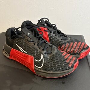 Nike Metcon Black and Red basketball Shoes